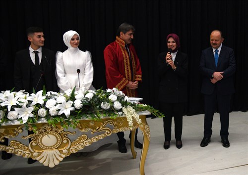 Aile ve Sosyal Hizmetler Bakanımız, Valimiz ile nikâh şahidi oldu